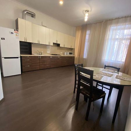 Apartment Ekaterinenskaya 24 Odessa Exterior foto